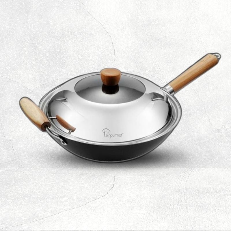 2023.02.07 LA GOURMET BLUSTEEL 32CM CARBON STEEL WOK WITH WOODEN HANDLE Blusteel 32 x 10cm Round Bottom Carbon Steel Wok with Mark Acacia Wooden Long Handle and Helper Handle with Lid with Induction(5.2L) - Image 1
